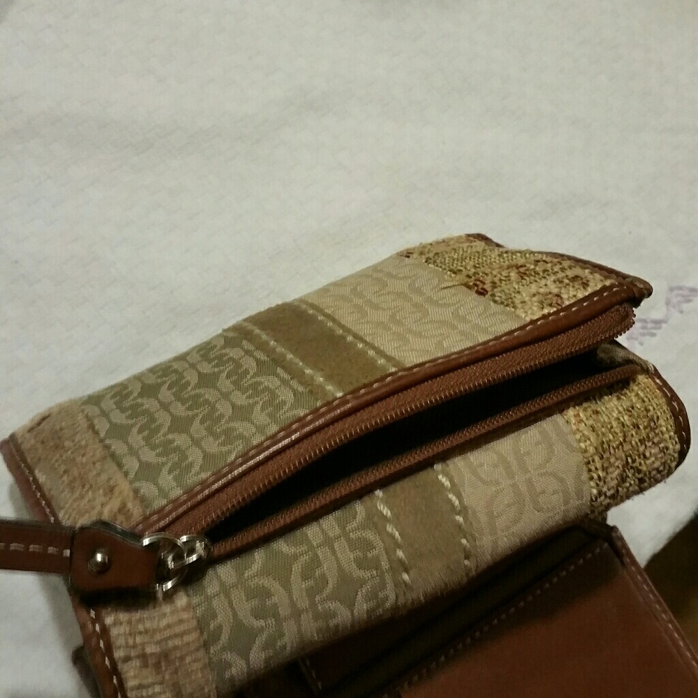 Fossil Wallet - Picture 2 of 4